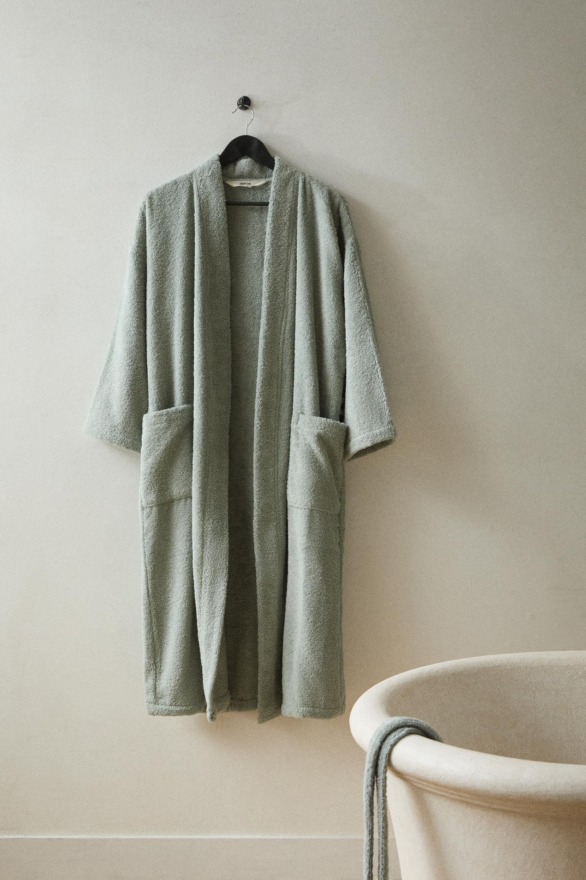 PREMIUM COTTON BATHROBE (420 GXM²)